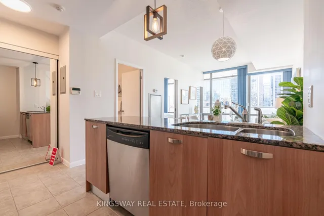 Additional image 11 of 38 Grenville St Unit 2706