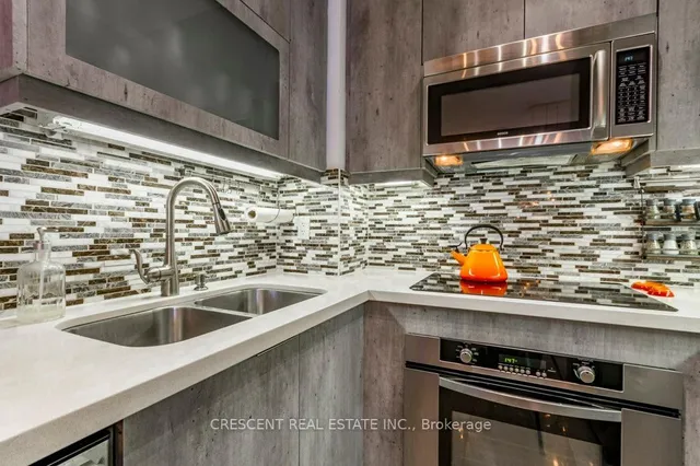 Additional image 16 of 35 Balmuto St Unit 701