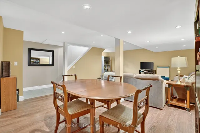 Additional image 27 of 14 Carnaby Cres