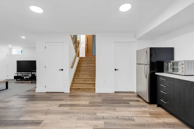 Additional image 33 of 4 Bertha Ave