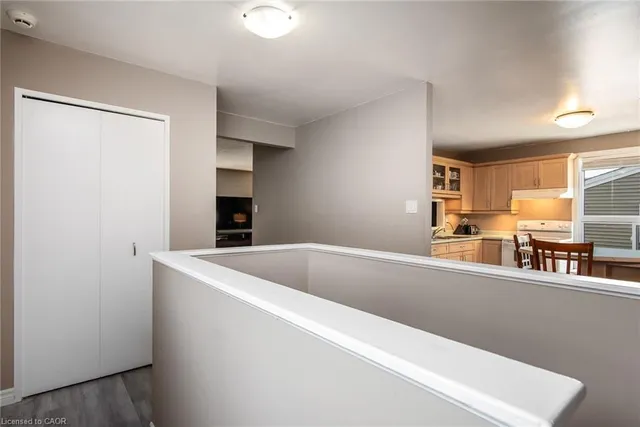 Additional image 21 of 173 Silver Aspen Cres