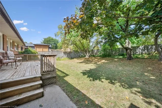 Additional image 28 of 34 Graystone Ave