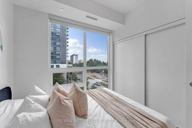 Additional image 27 of 10 Meadowglen Pl Unit 403