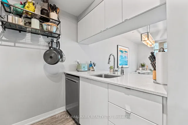 Additional image 8 of 69 Lynn Williams St Unit 709