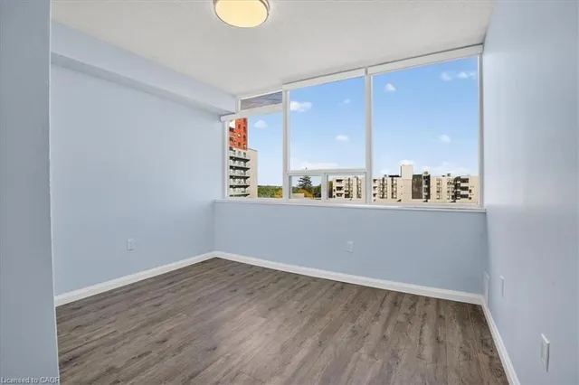 Additional image 24 of 3227 King St Unit 506