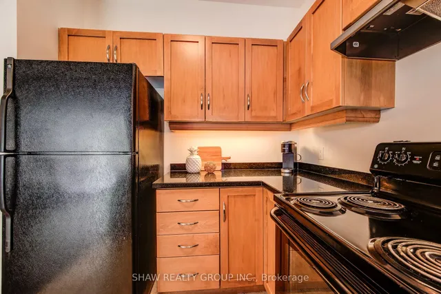 Additional image 14 of 165 Duke St Unit 110