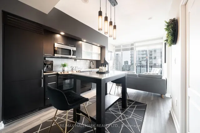 Additional image 7 of 25 Capreol Crt Unit 3008