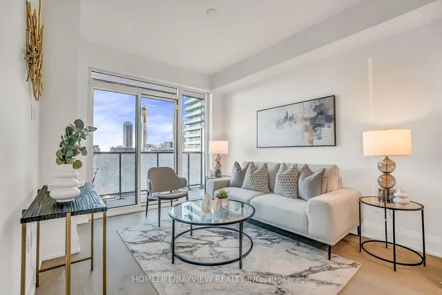 Additional image 19 of 89 Church St Unit 2807