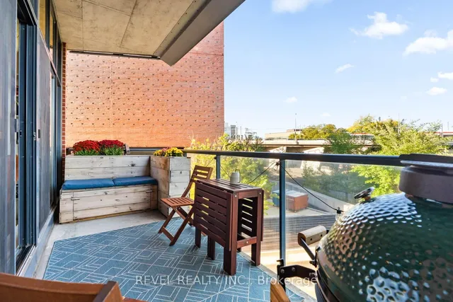 Additional image 22 of 369 Sorauren Ave Unit 204