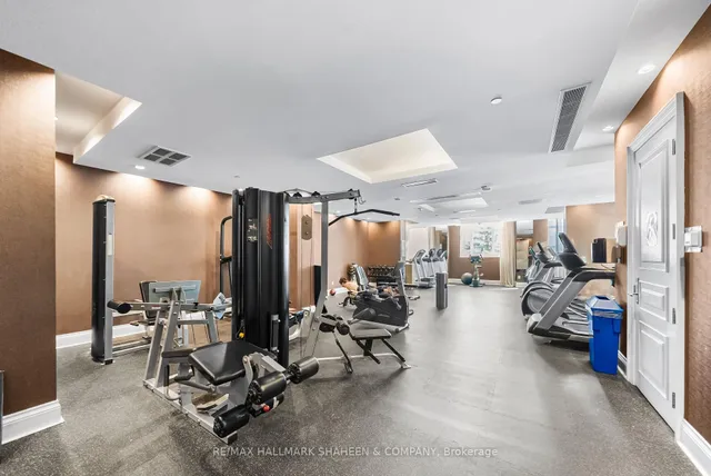 Additional image 9 of 25 Greenview Ave Unit Ph17