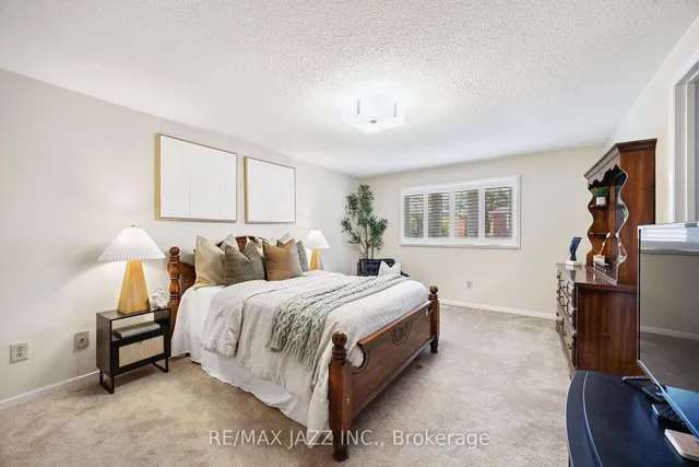 Additional image 26 of 14 Grover Dr