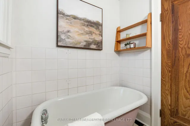 Additional image 21 of 8 Grenadier Ravine Dr