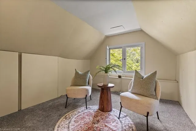 Additional image 36 of 19 Richmond Ave