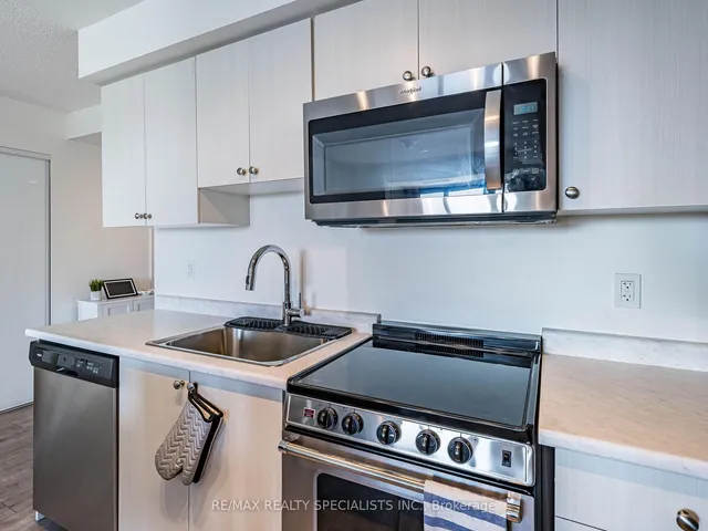 Additional image 18 of 10 Wilby Cres Unit 802