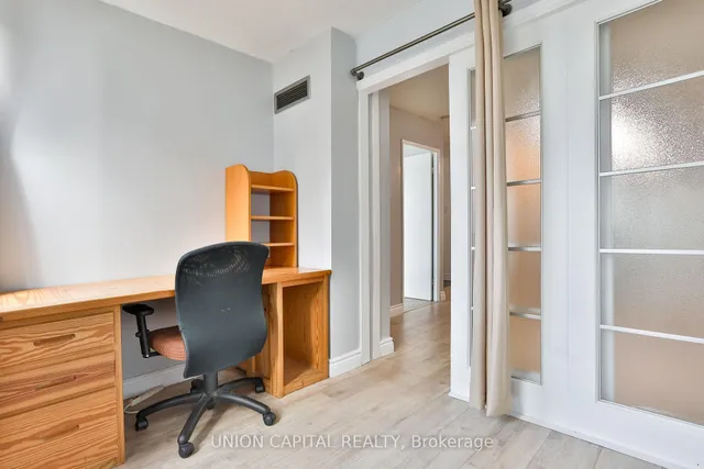 Additional image 21 of 1055 Bay St Unit 2209