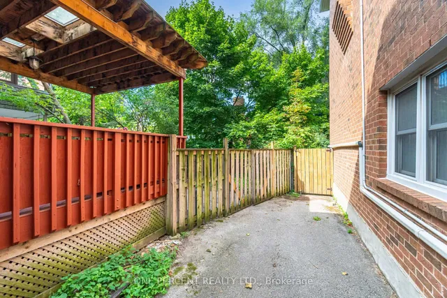 Additional image 43 of 226 Broadway Ave