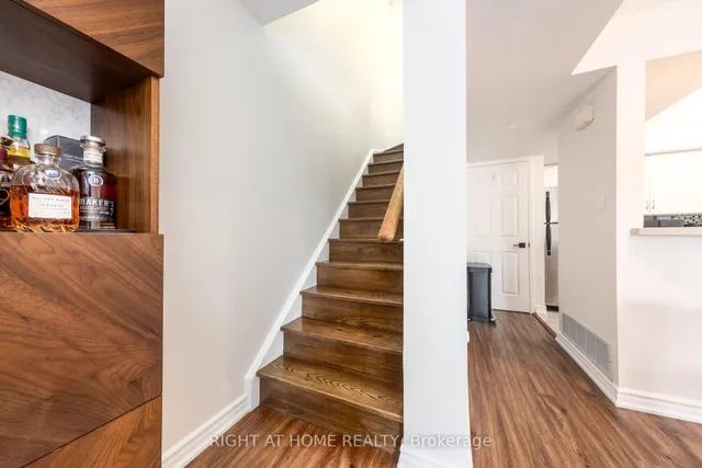 Additional image 9 of 988 SHEPPARD Ave Unit 32