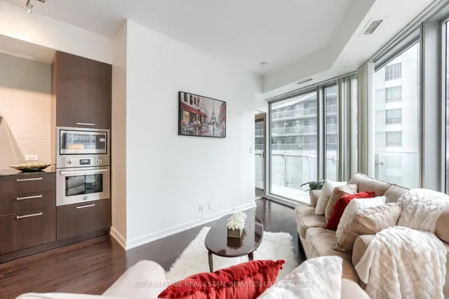 Additional image 8 of 12 York St Unit 407