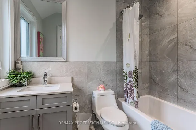 Additional image 30 of 4 Dunrobin Dr