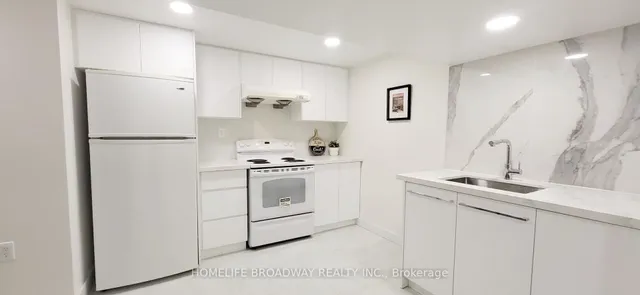 Additional image 28 of 53 Marblemount Cres