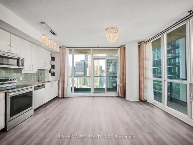 Additional image 6 of 33 Bay St Unit 3104