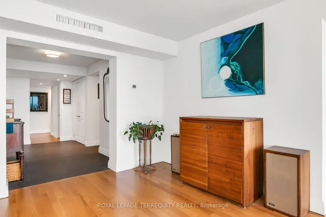 Additional image 6 of 55 Harbour Sq Unit 2311