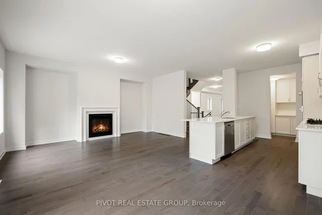 Additional image 16 of 85 Danielle Moore Circ