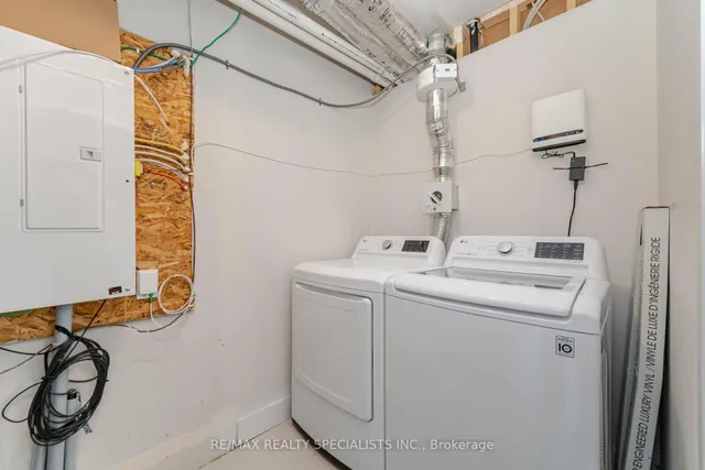 Additional image 20 of 160 Rochefort St Unit B-17