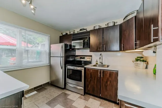 Additional image 5 of 88 Charles Best Pl