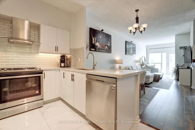 Additional image 7 of 600 Queens Quay Unit 633