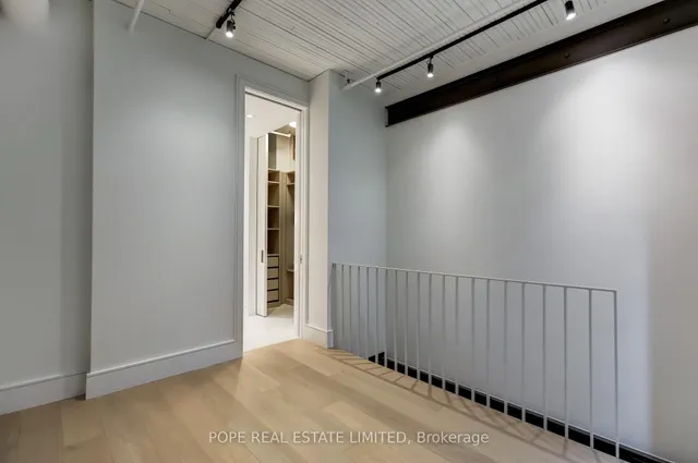 Additional image 27 of 781 King St Unit 211