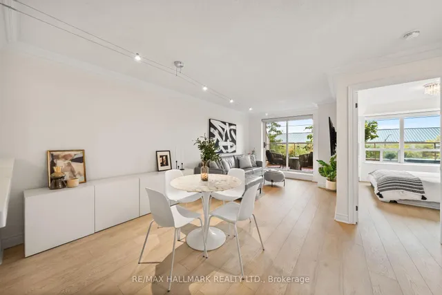 Additional image 10 of 2 Clairtrell Rd Unit 309