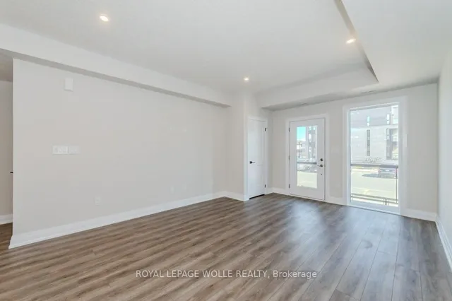 Additional image 7 of 261 Woodbine Ave Unit 24