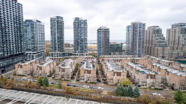 Additional image 38 of 34 Western Battery Rd Unit 413