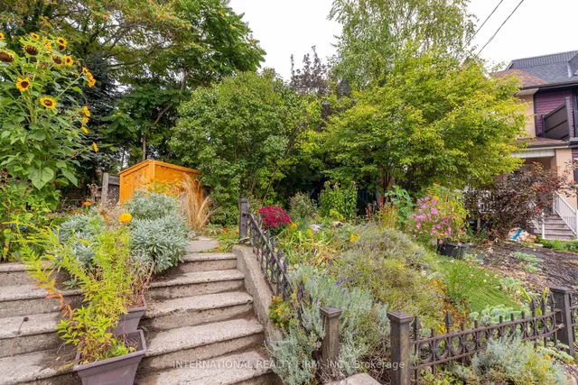 Additional image 37 of 1273 Lansdowne Ave