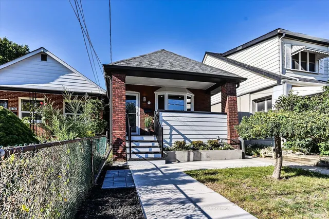 Additional image 5 of 972 Cosburn Ave