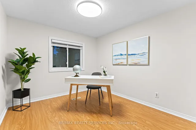 Additional image 23 of 26 Woolwich St