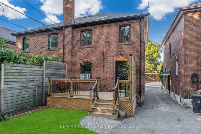 Additional image 33 of 215 Jane St