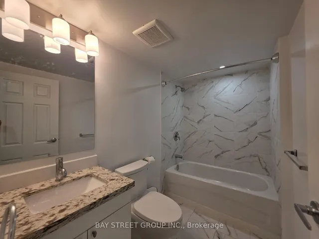 Additional image 7 of 65 Harbour Sq Unit 1305