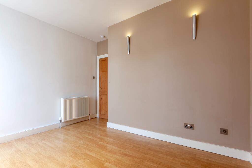 Additional image 4 of 215 (flat 7) Rosemount Place, Rosemount, Aberdeen, AB25