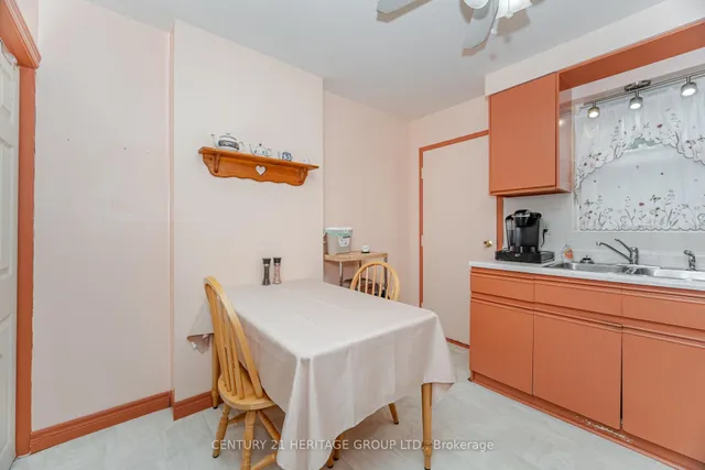 Additional image 15 of 126 Watson Ave