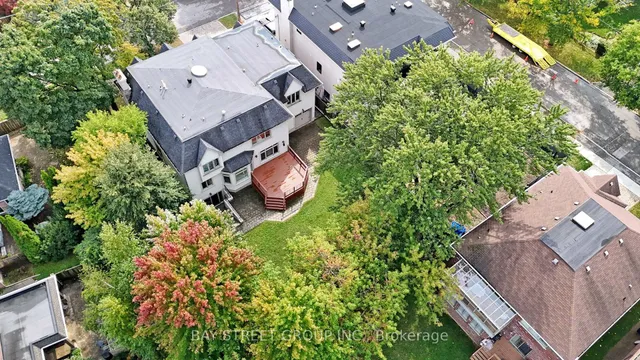 Additional image 50 of 112 Centre Ave
