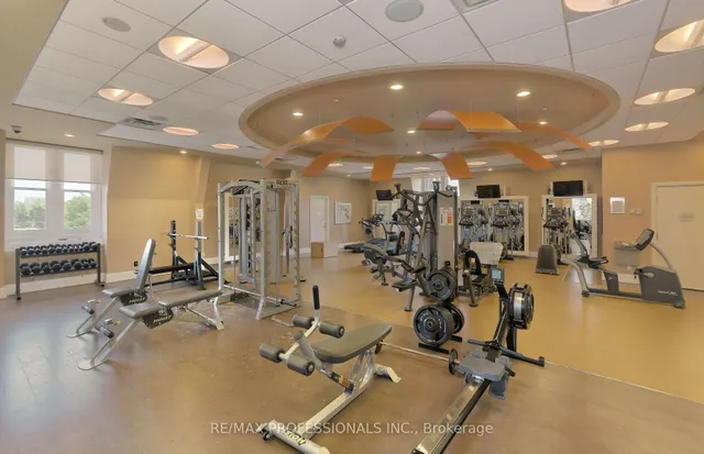 Additional image 27 of 28 Linden St Unit 1601