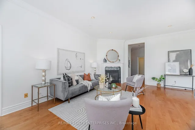 Additional image 3 of 2662 Bloor St Unit PH-1108