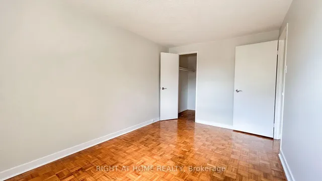 Additional image 30 of 160 Jansen Ave Unit 32