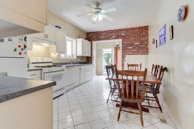 Additional image 9 of 729 Dupont St