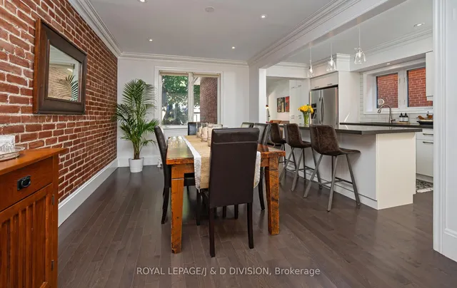 Additional image 10 of 151 Forman Ave