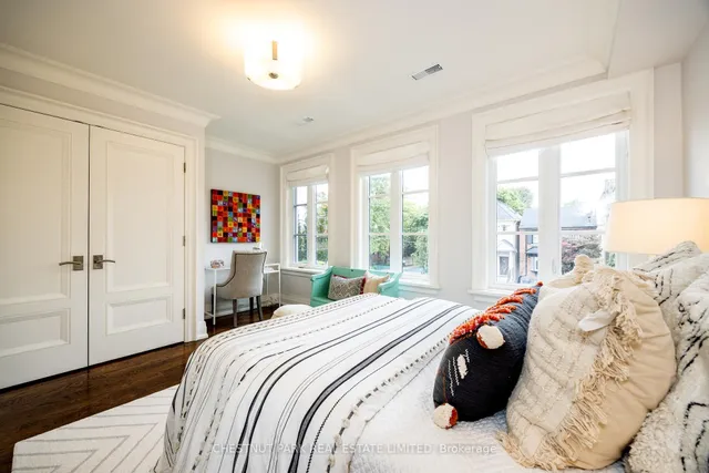 Additional image 24 of 322 Woburn Ave