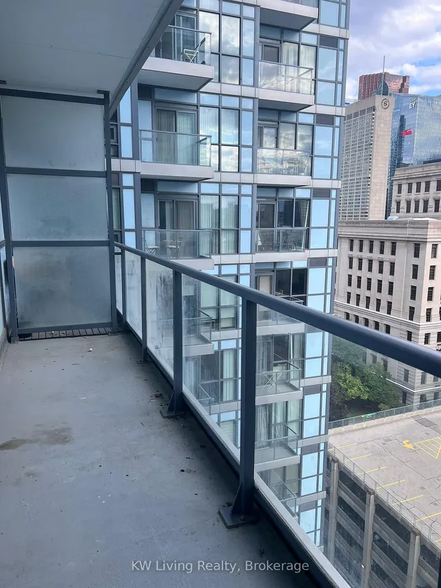Additional image 13 of 210 Simcoe St Unit 1301