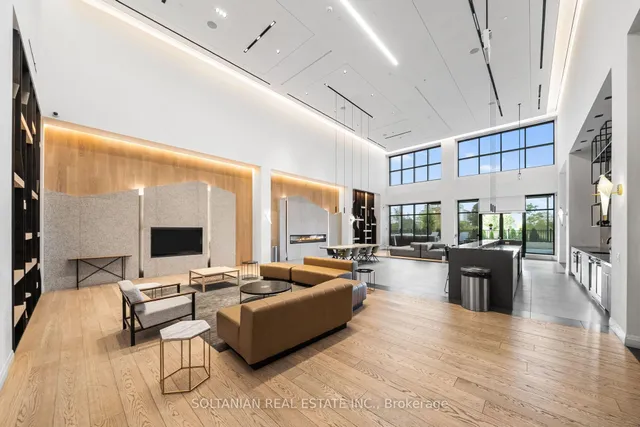 Additional image 33 of 50 George Butchart Dr Unit 810